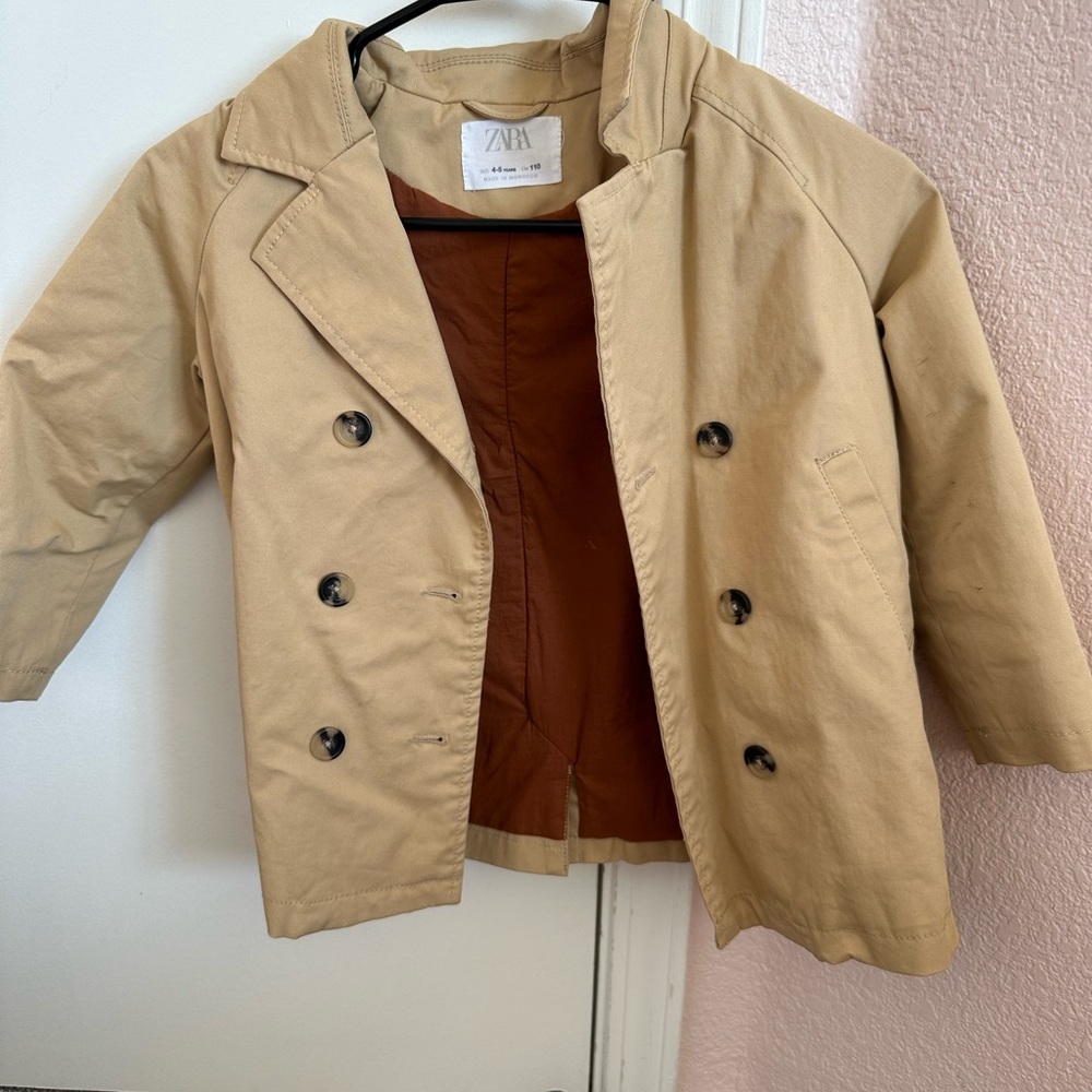 Zara size 4-5 Beige trench coat
